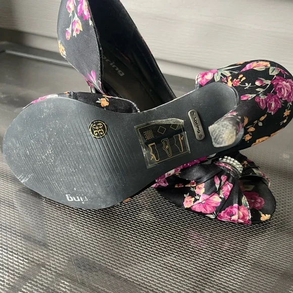Call It Spring Black and Pink Floral Heels - Picture 2 of 4